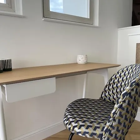 Ultra Stylish Modern Attic Apartamento *